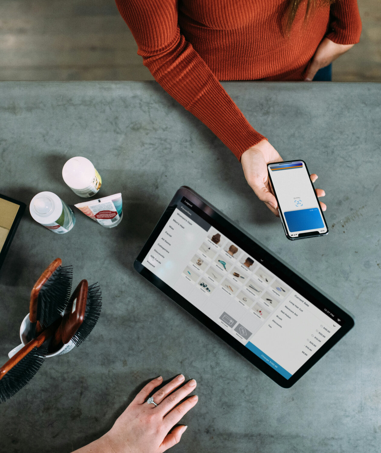 Enterprise Solutions 画像 代替テキスト