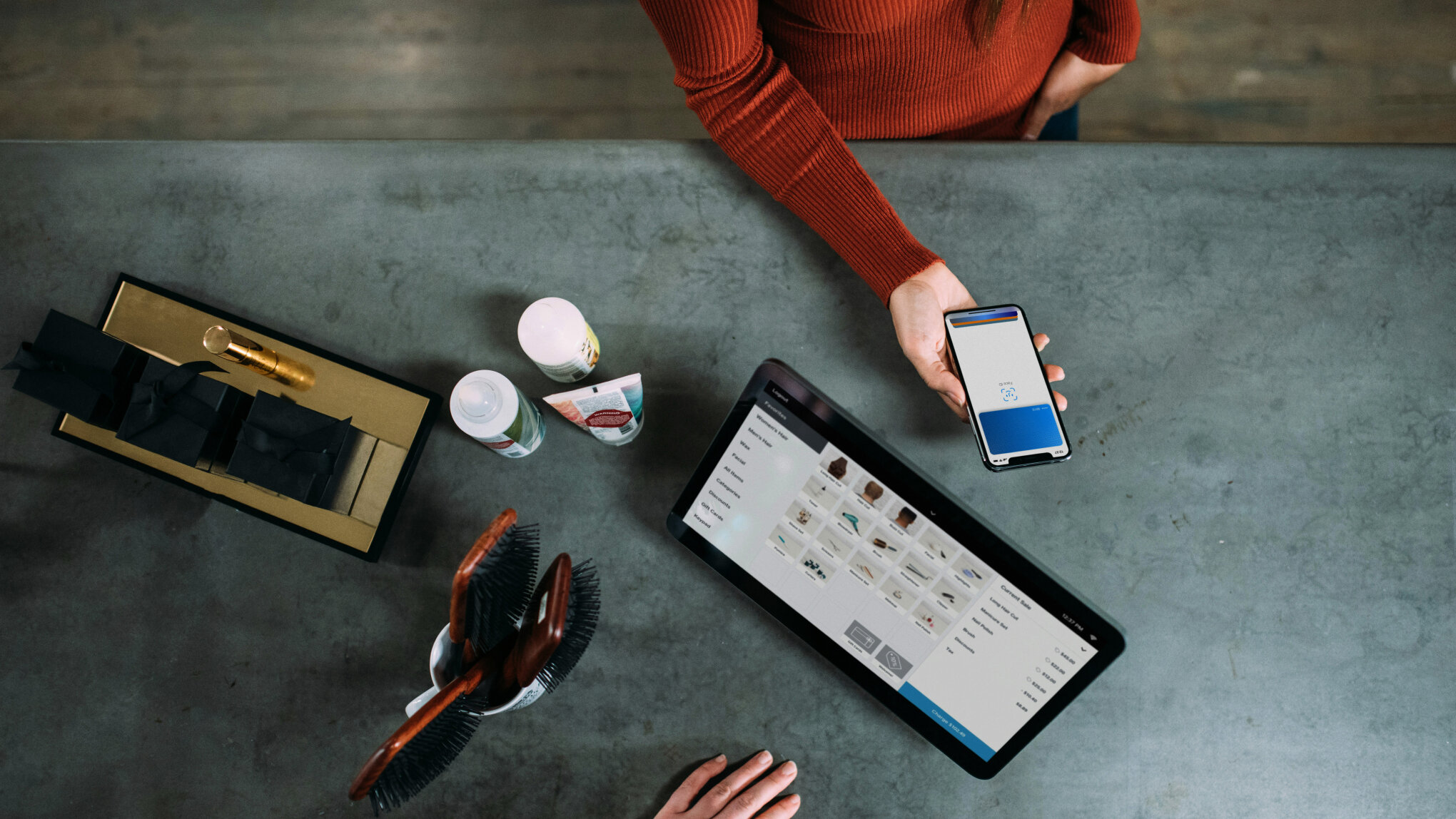 Enterprise Solutions 画像 代替テキスト