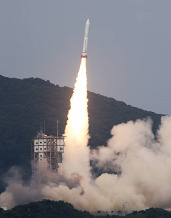 JAXAイプシロンロケット打ち上げ