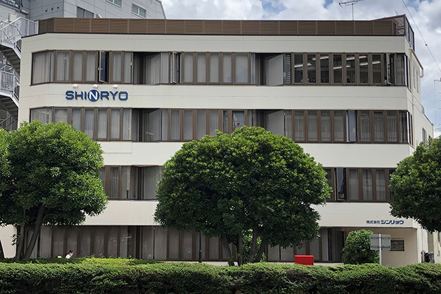 社屋外観