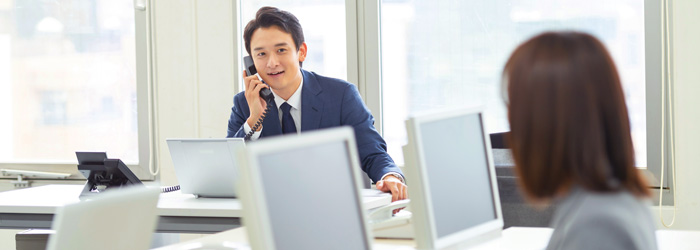 多彩な機能できめ細やかなオフィスの電話運用