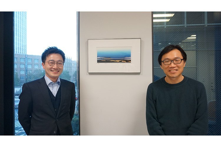 イノベーション推進センター 川端(左)、統合営業本部 塩田(右)