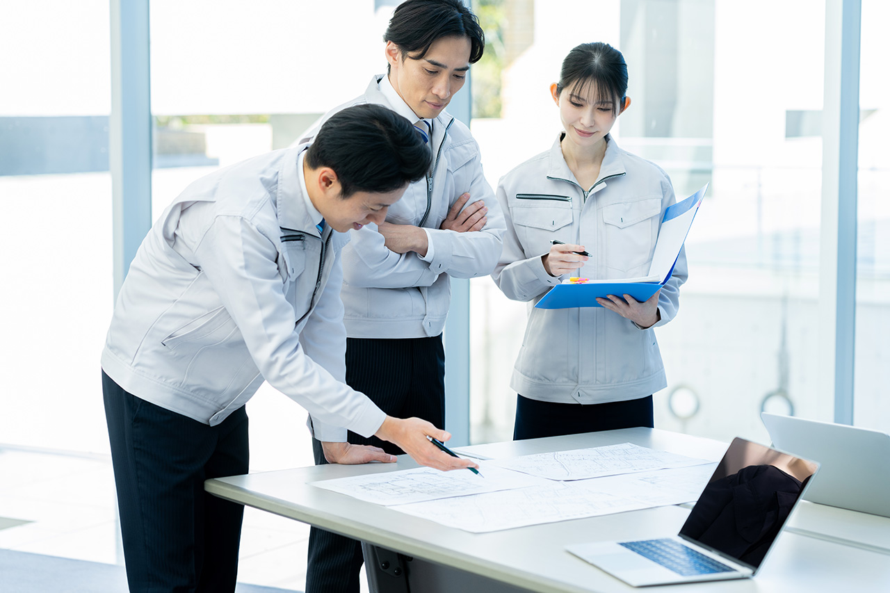 医療・調剤、物流、流通・小売…業界別 “印刷“業務の課題解消法と、”プリンター“の選び方