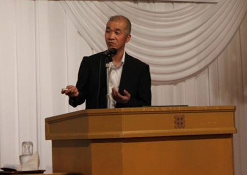 OKIの取り組みを紹介する丸井部長