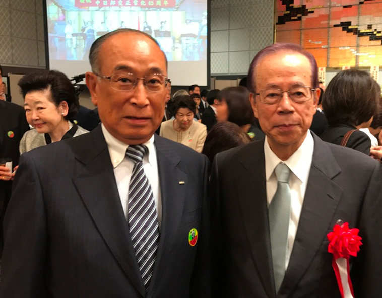 福田康夫元内閣総理大臣と川崎会長