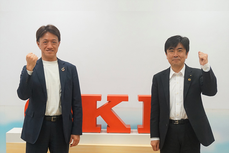 OKI藤原執行役員 イノベーション責任者兼イノベーション事業開発担当（左）、イノベーション事業開発センター　加藤圭センター長（右）の写真