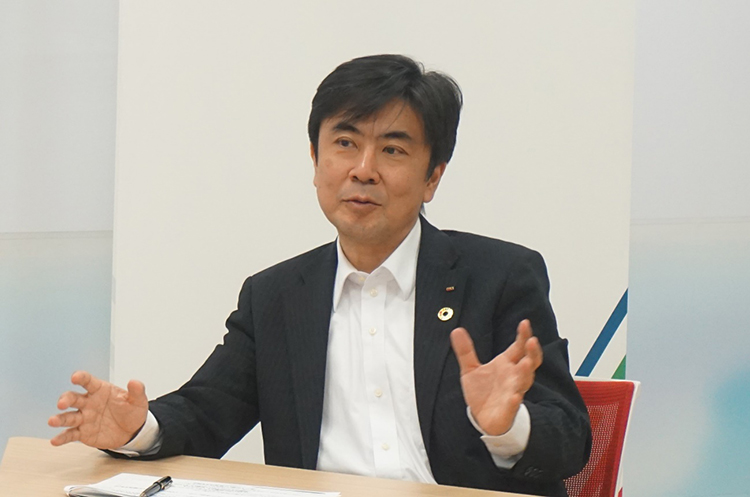 イノベーション事業開発センター　加藤センター長の写真