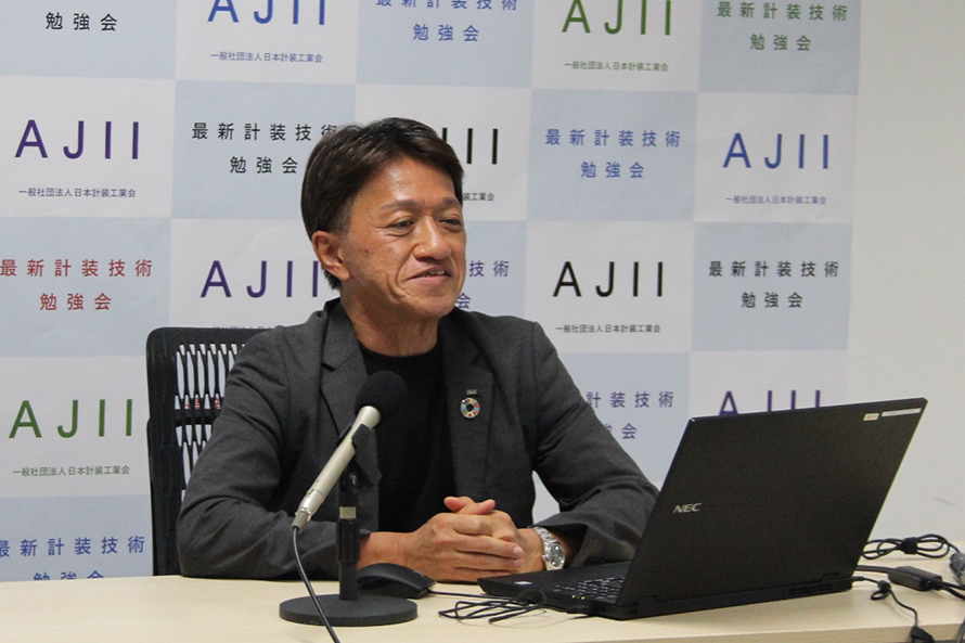OKI藤原執行役員 CINO兼イノベーション事業開発担当による講演の様子の写真
