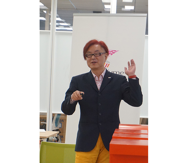 NTTコミュニケーションズ 東出プロデュース部門長の写真